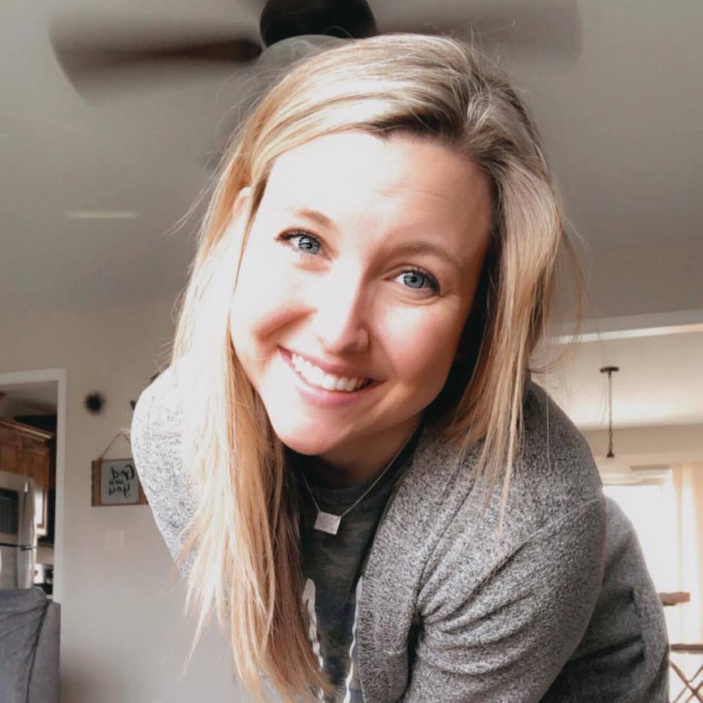 Meet your Posher, Abbey